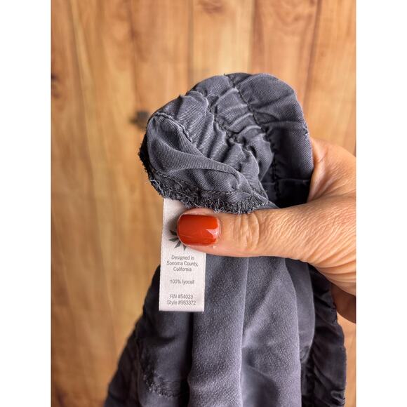 Athleta 100% Lyocell Casual Shorts with Pockets Charcoal Gray Women's Size 10 - Picture 5 of 6